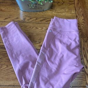 𝅺fabletics Plum High Waist Powerhold Leggings Sz M?